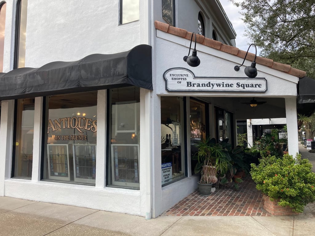 Antiques On The Avenue