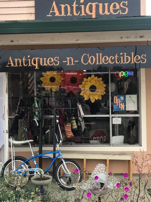 P-Town Antiques n Collectibles