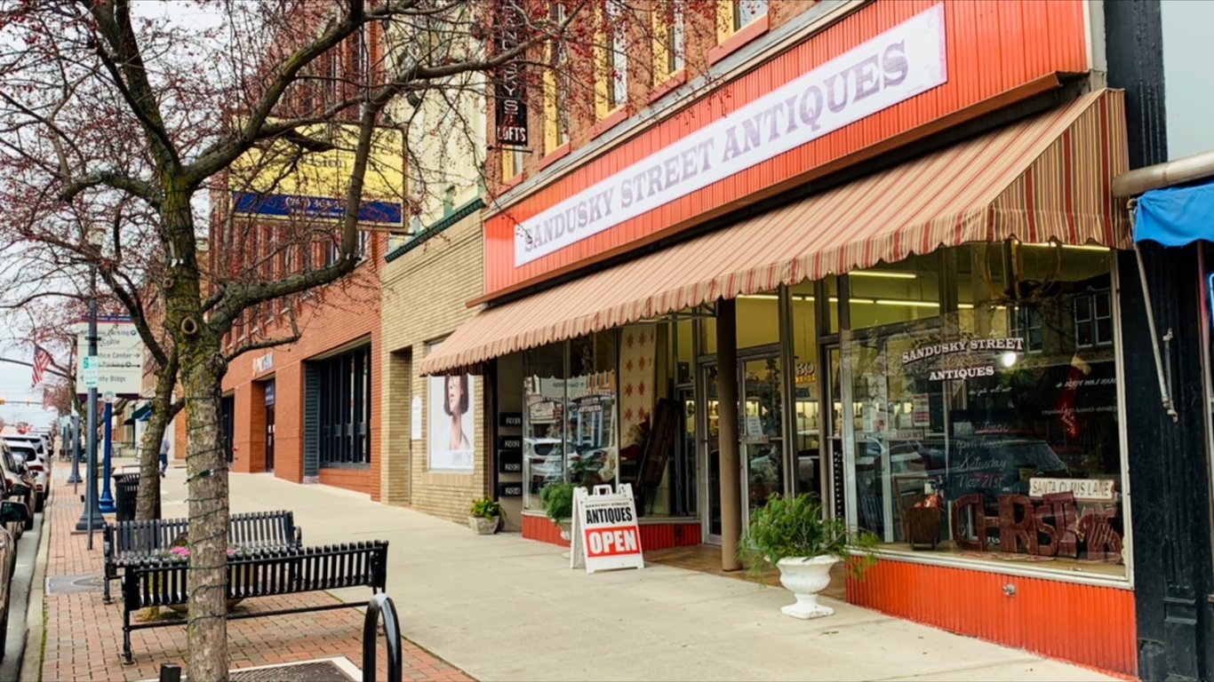 Sandusky Street Antiques and Design
