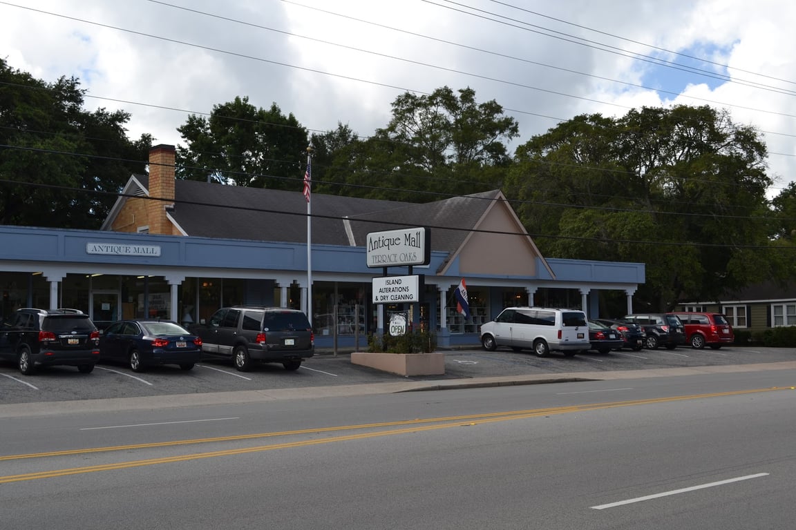Terrace Oaks Antique Mall