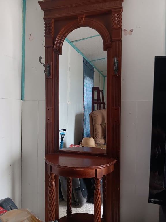 Victorian Rose Antique Shop