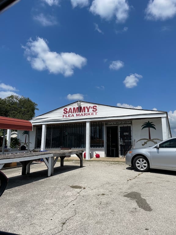 Sammy’s Flea Market