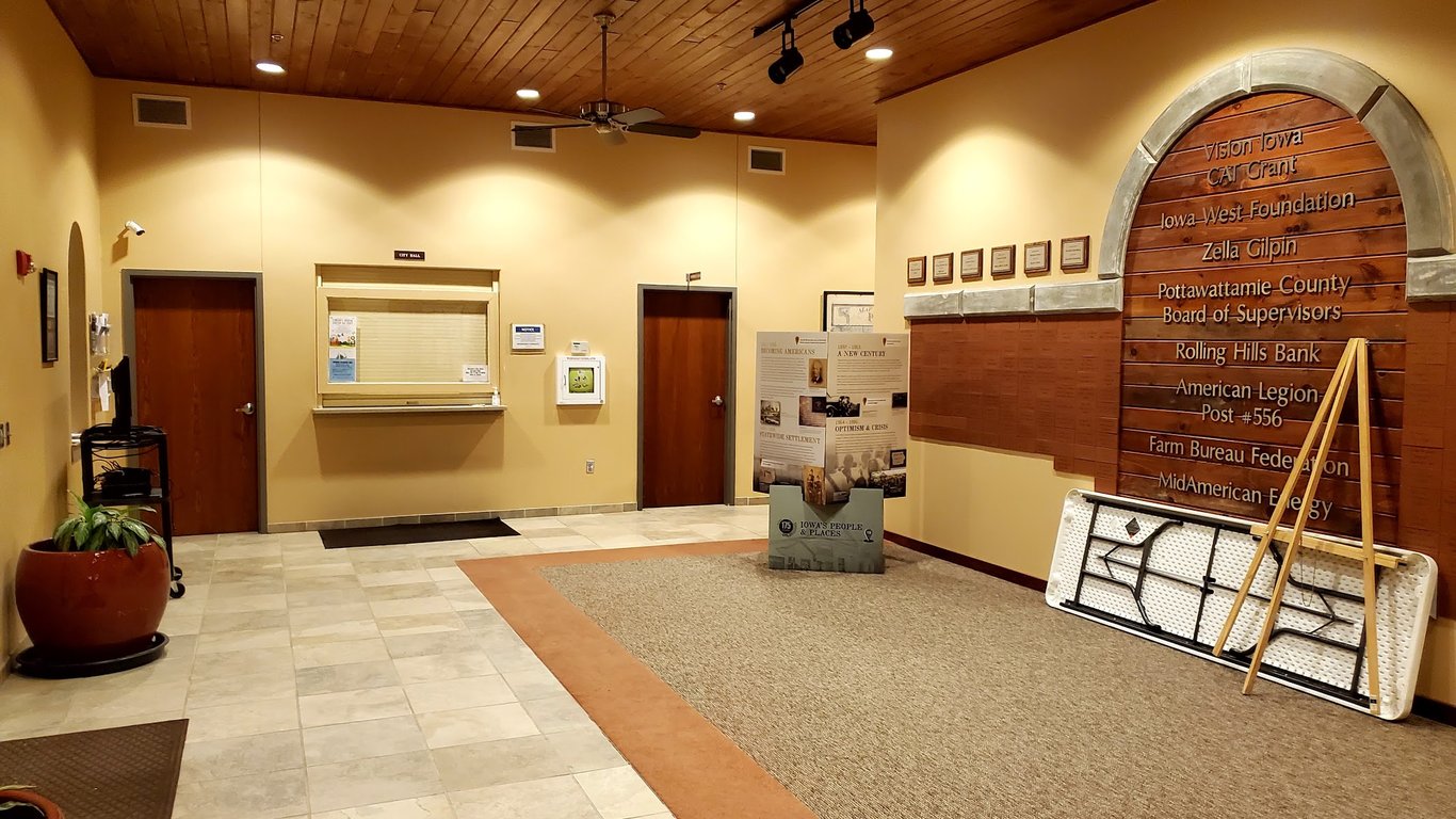 Carson Community Center
