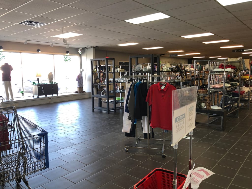 Next2New Resale & Consignment