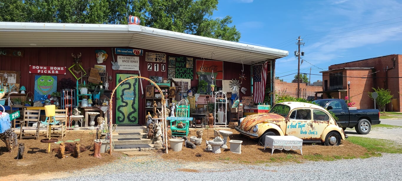 Aunt Tique & Uncle Junk’s Furniture