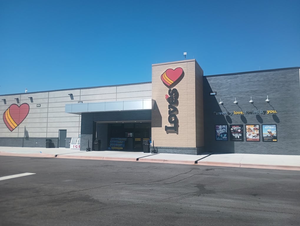 Dog Park at Love’s Travel Stops