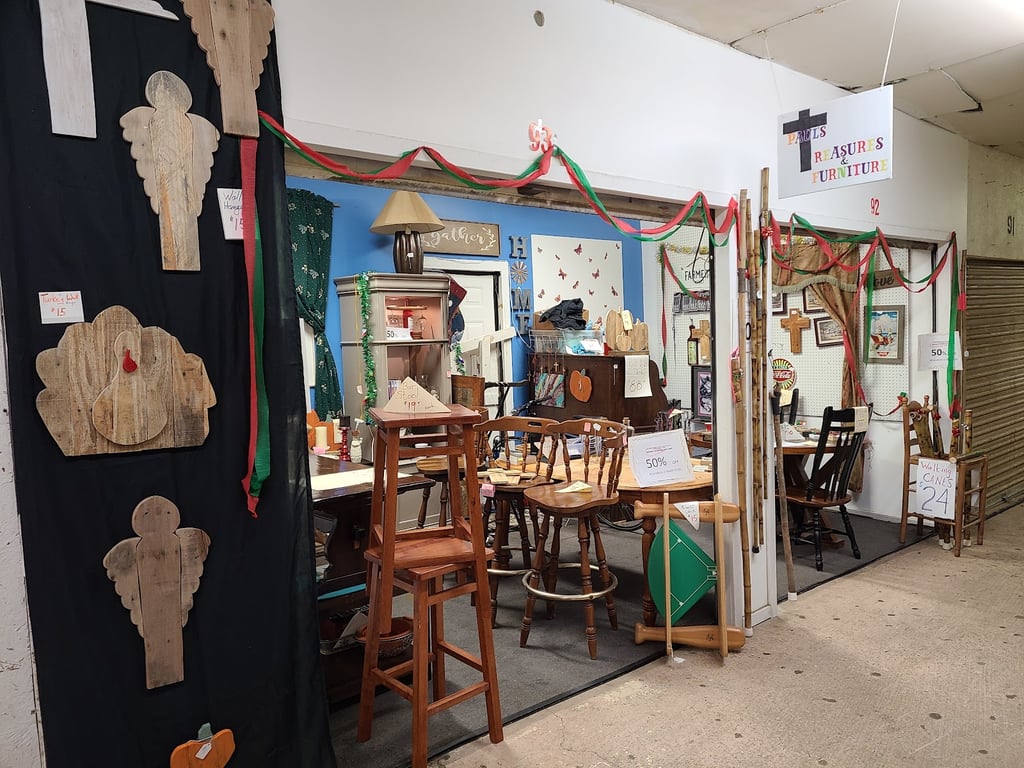 Yester-Year Antiques & Flea Market