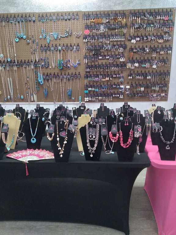 Miracles On Broadway Jewelry & Accessories