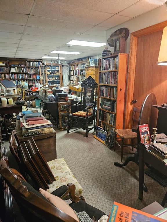 Antiques & Old Books