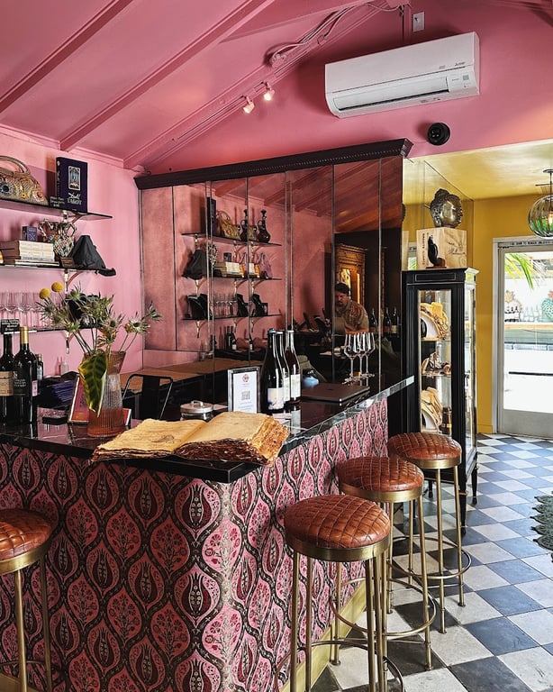 Divine Vintage Wine Bar & Shop