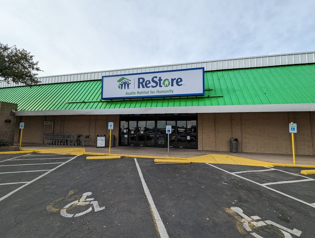 Austin Habitat for Humanity ReStore – Lake Creek