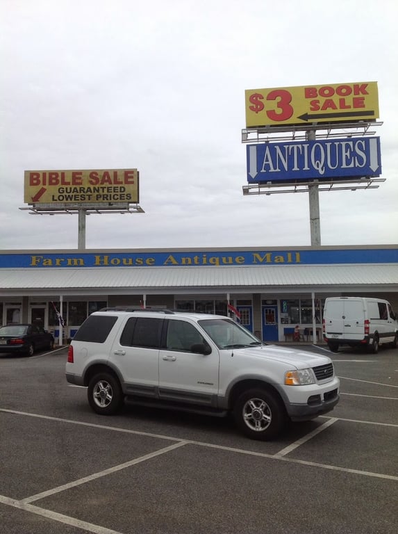 Photo of Farmhouse Antique Mall