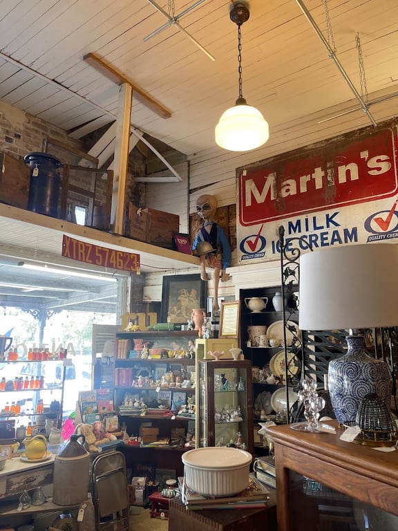 Photo of B2 Antiques