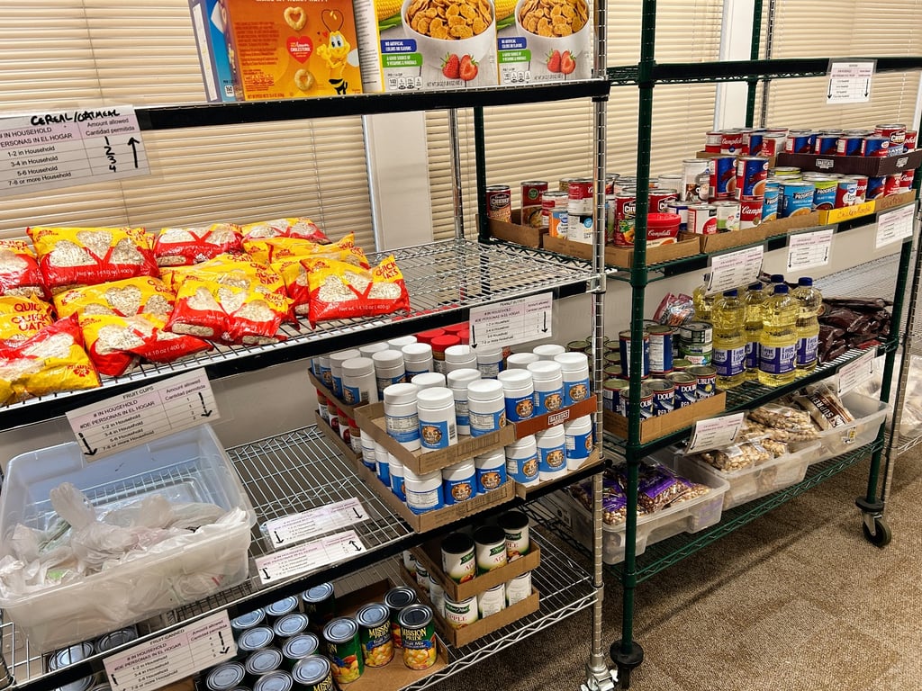 Bay View Community Center’s Emergency Food Pantry
