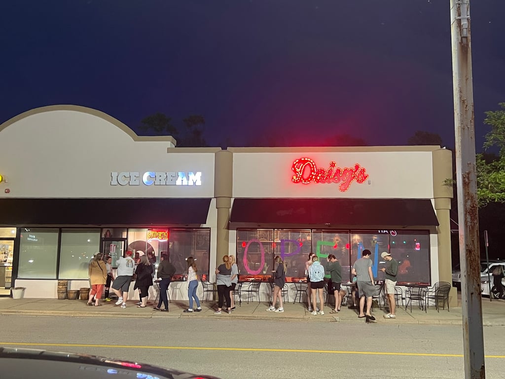Daisy’s Ice Cream