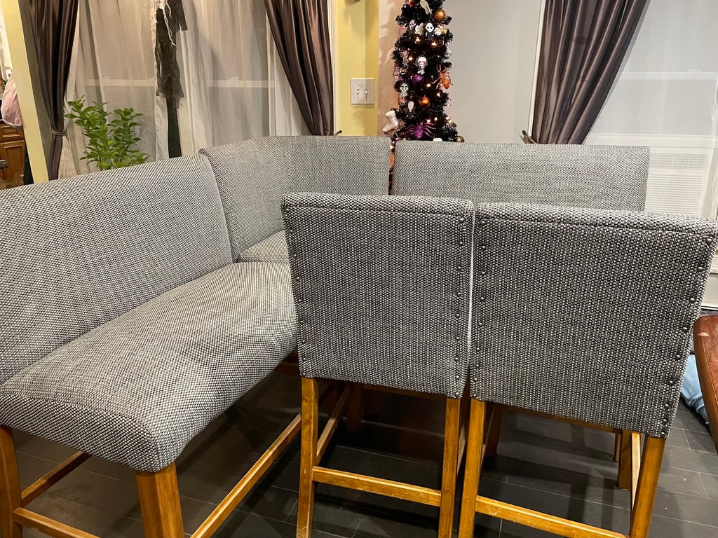 Lucy’s Furniture & Upholstery