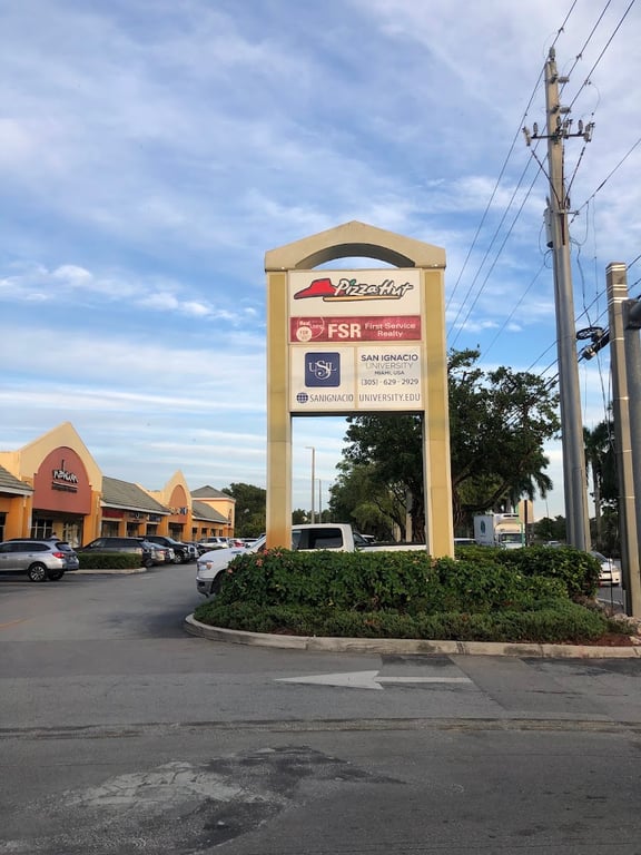 Shoppes At Doral