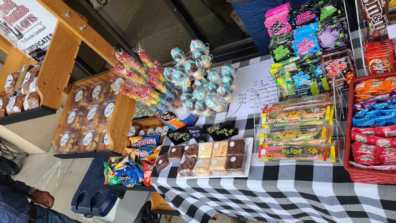 Owl Soda Fountain & Gifts