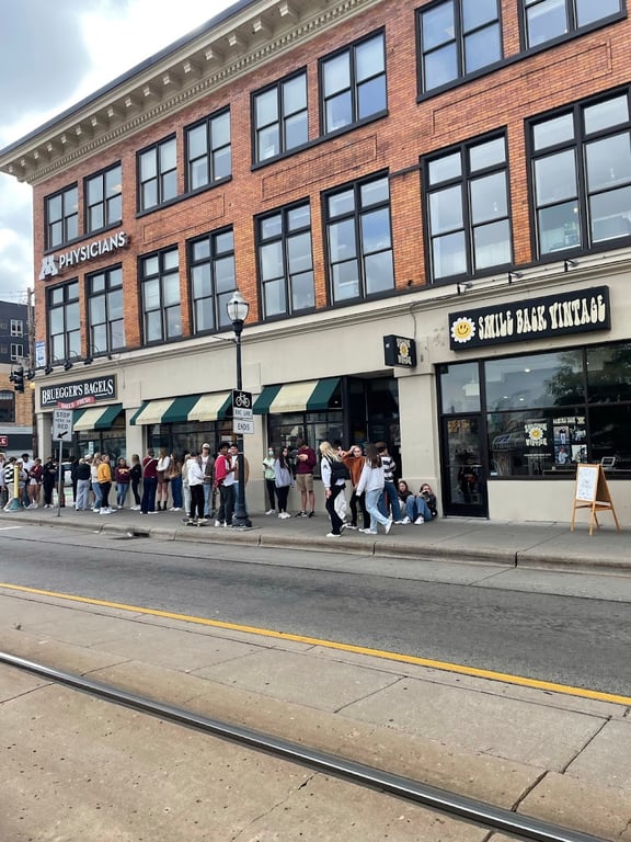 Photo of Smile Back Vintage