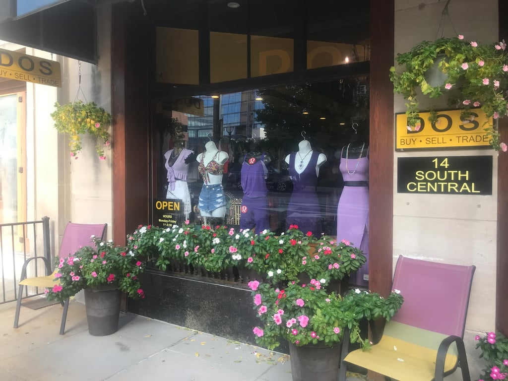 Photo of DOS Resale Boutique