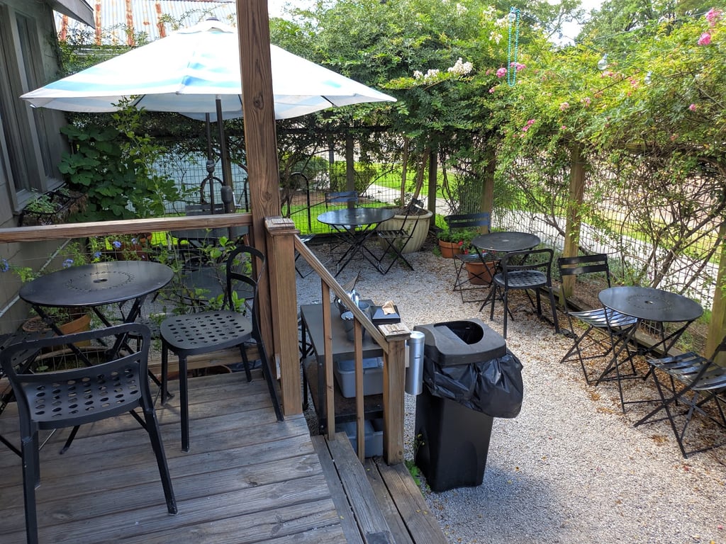 Magpie Cafe