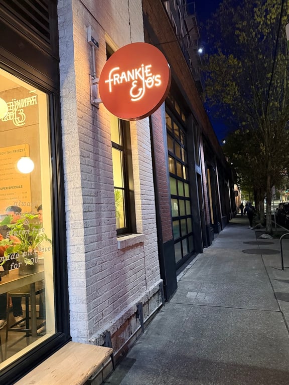 Frankie & Jo’s Capitol Hill