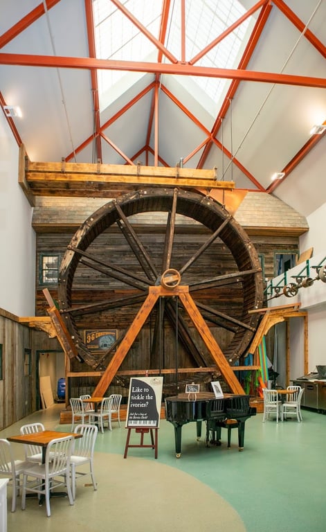 The Common Man Roadside South at the Hooksett Welcome Center and Irving Fuel