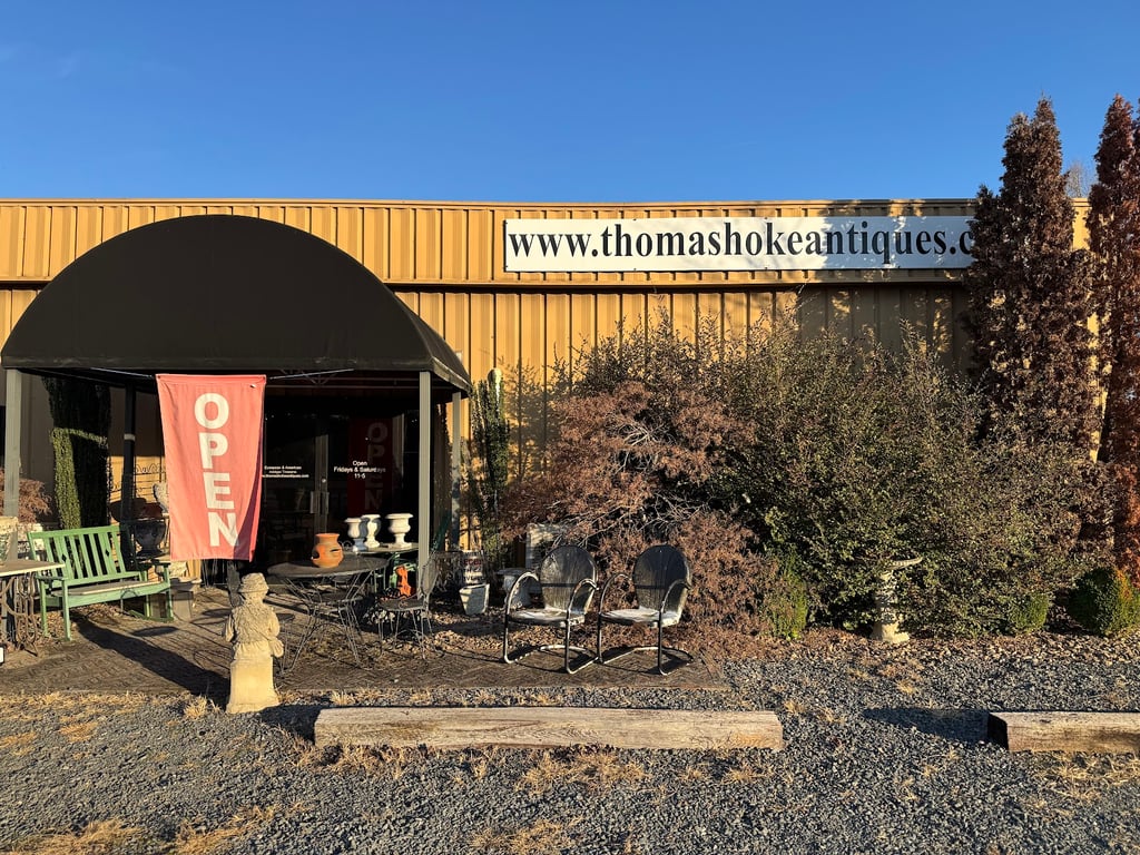 Thomas Hoke Antiques Warehouse