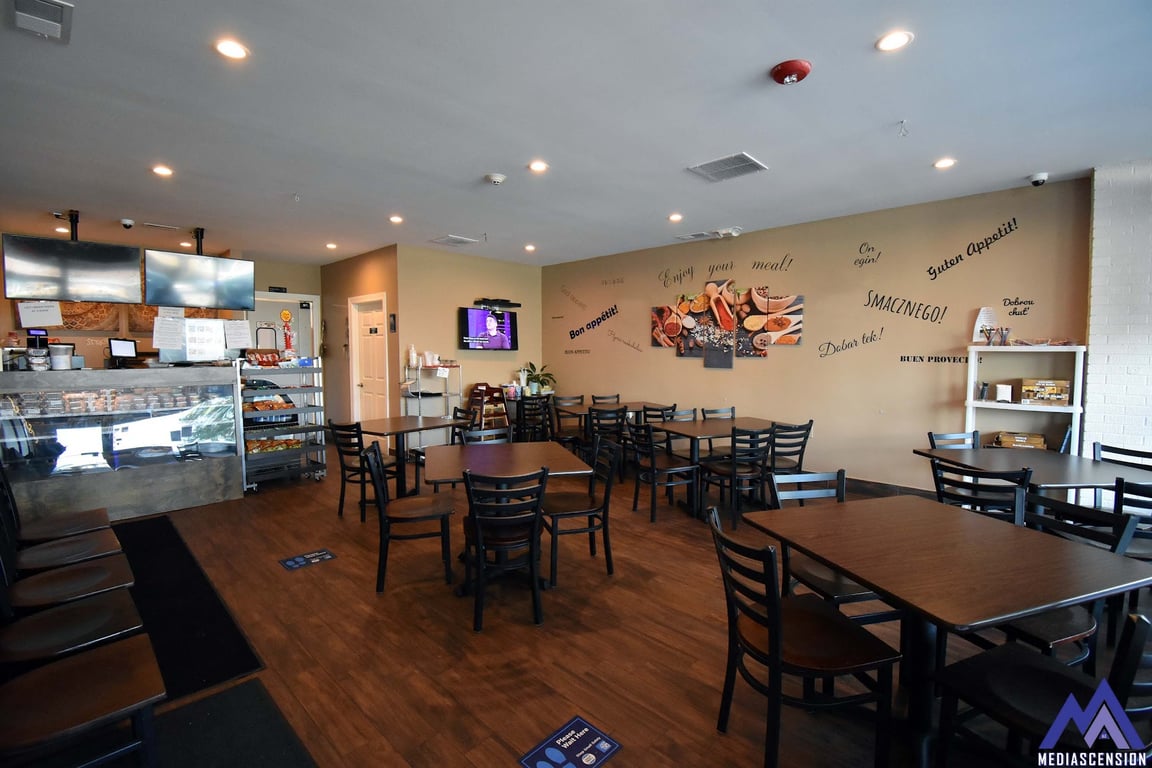 Boon Cafe’ (Fusion Restaurant)