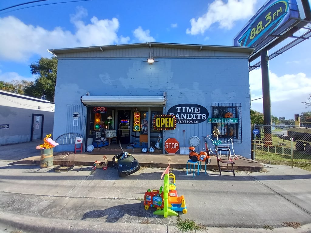 Time Bandits Antiques and Vintage