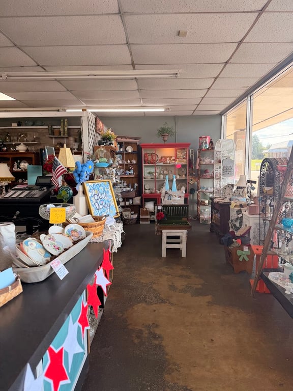 Photo of Blue Daisy Antiques