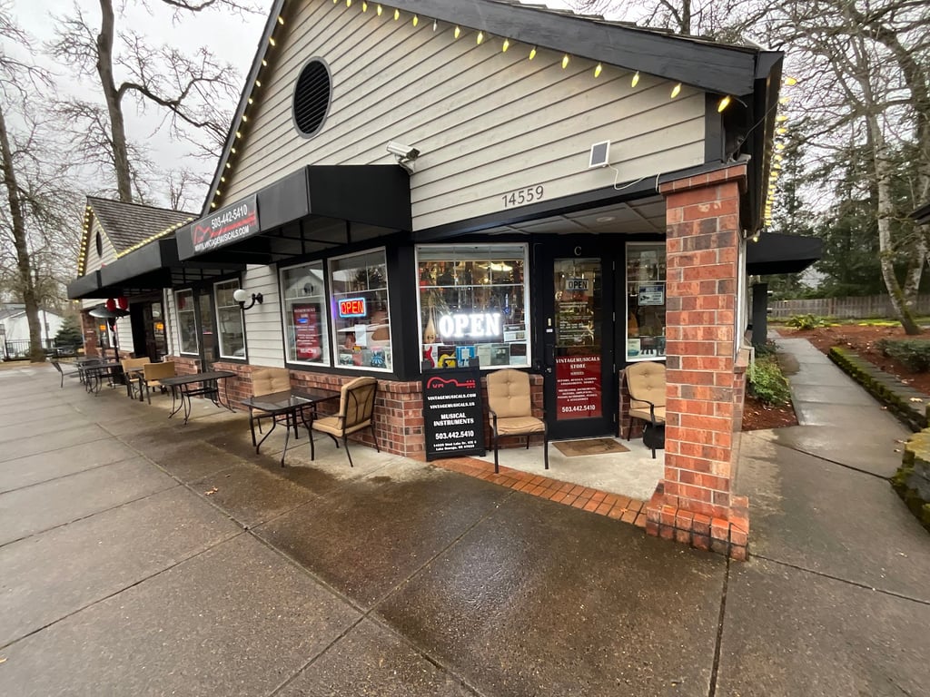 Photo of Vintage Musicals instruments store of Lake Oswego
