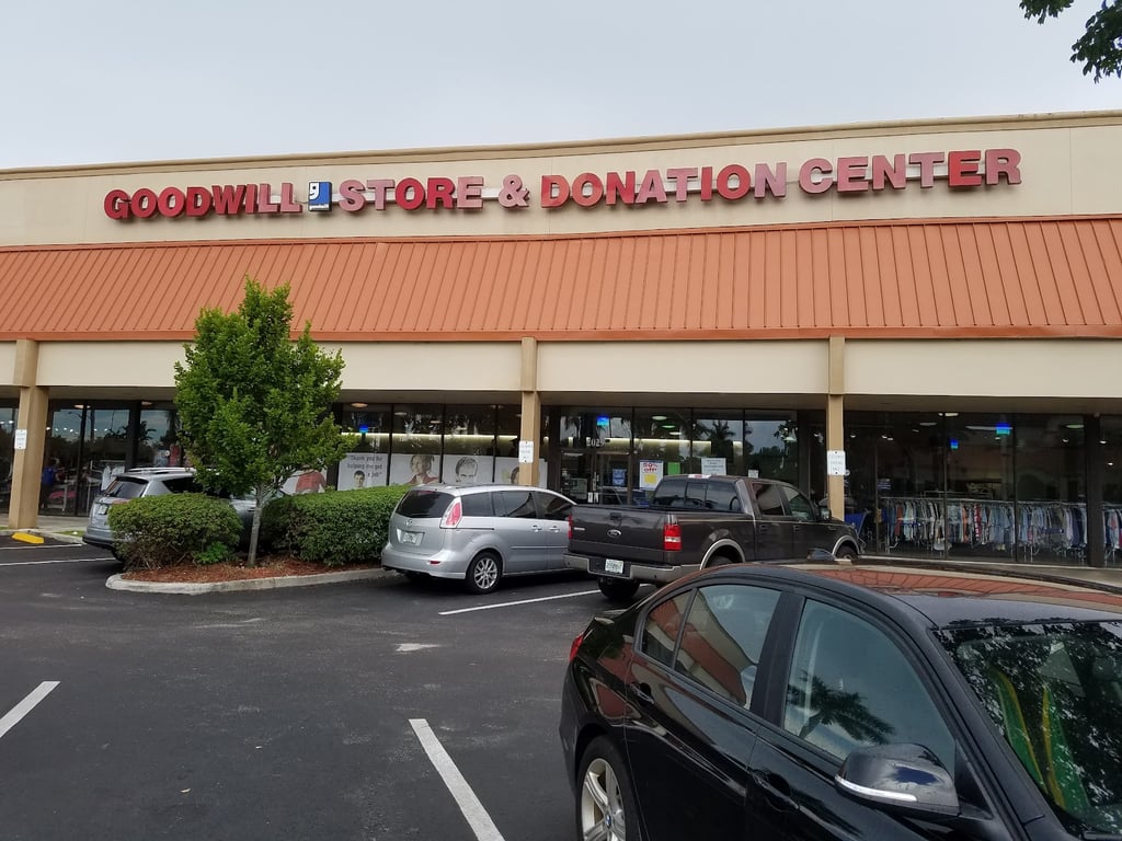 Goodwill – Sunrise/University Drive