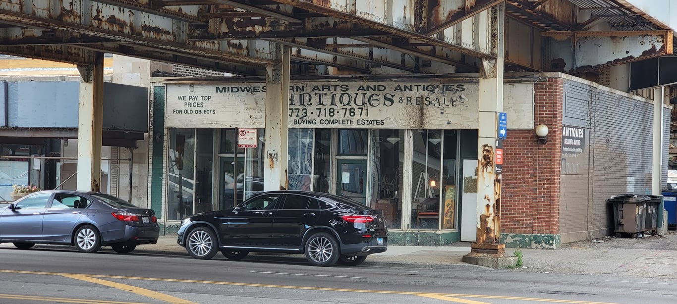 Midwestern Arts & Antiques