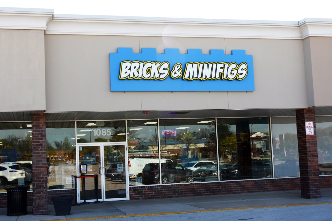 Bricks & Minifigs Schaumburg