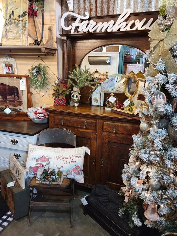 Photo of Junk 360 Antiques and Home Decor