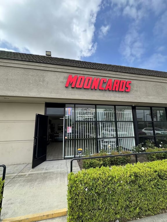 Mooncards Collectibles TCG