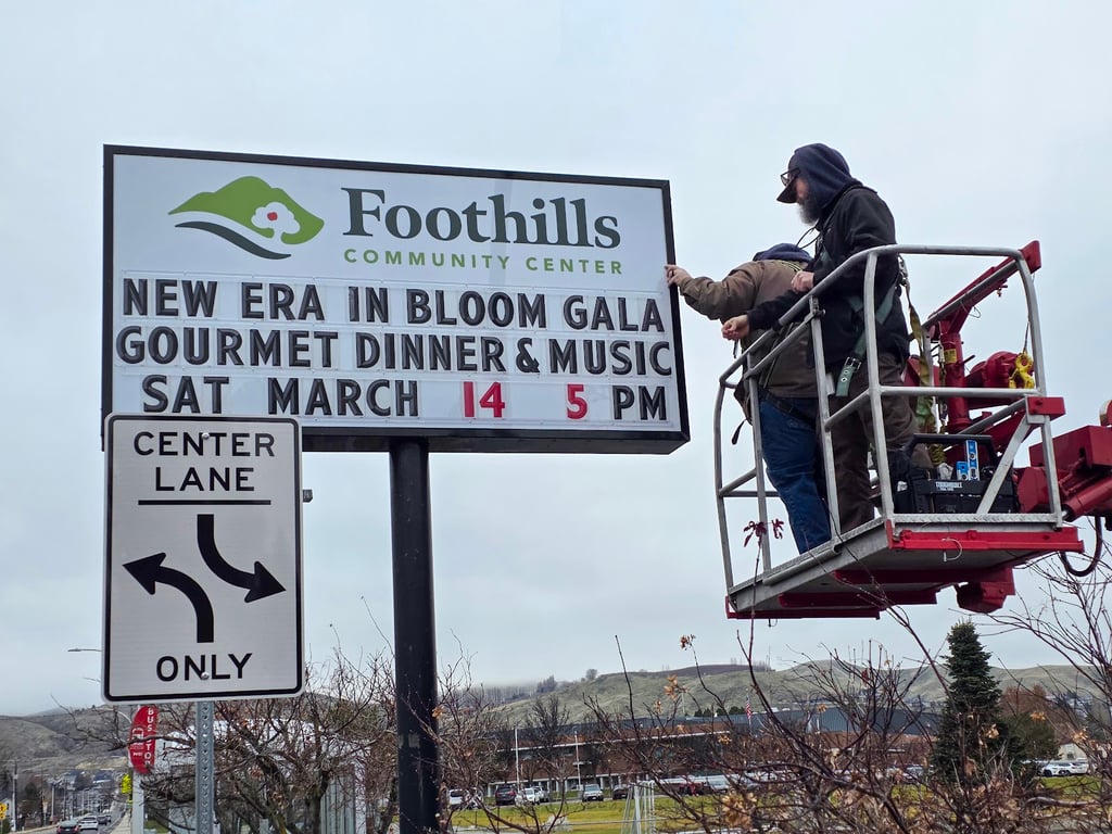 Foothills Community Center
