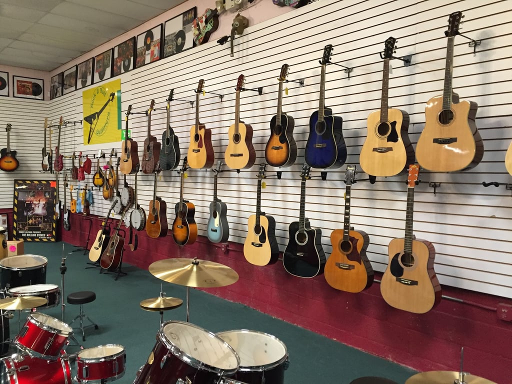 Crazy Louie’s Pawn Shop South Salisbury