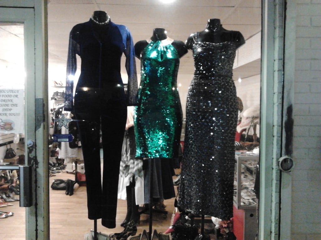 VINTAGE AND CHARMED CLASSIC CLOTHING