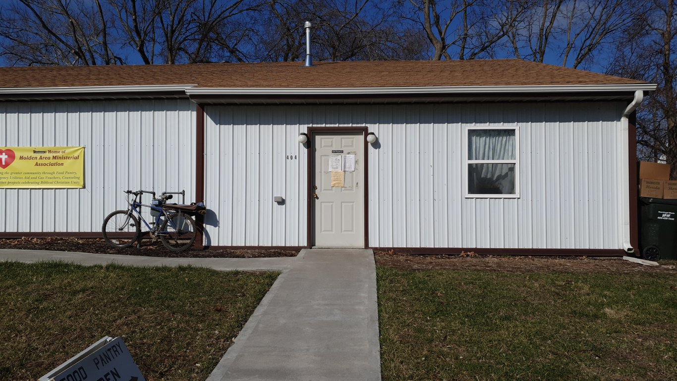 Holden Food Pantry