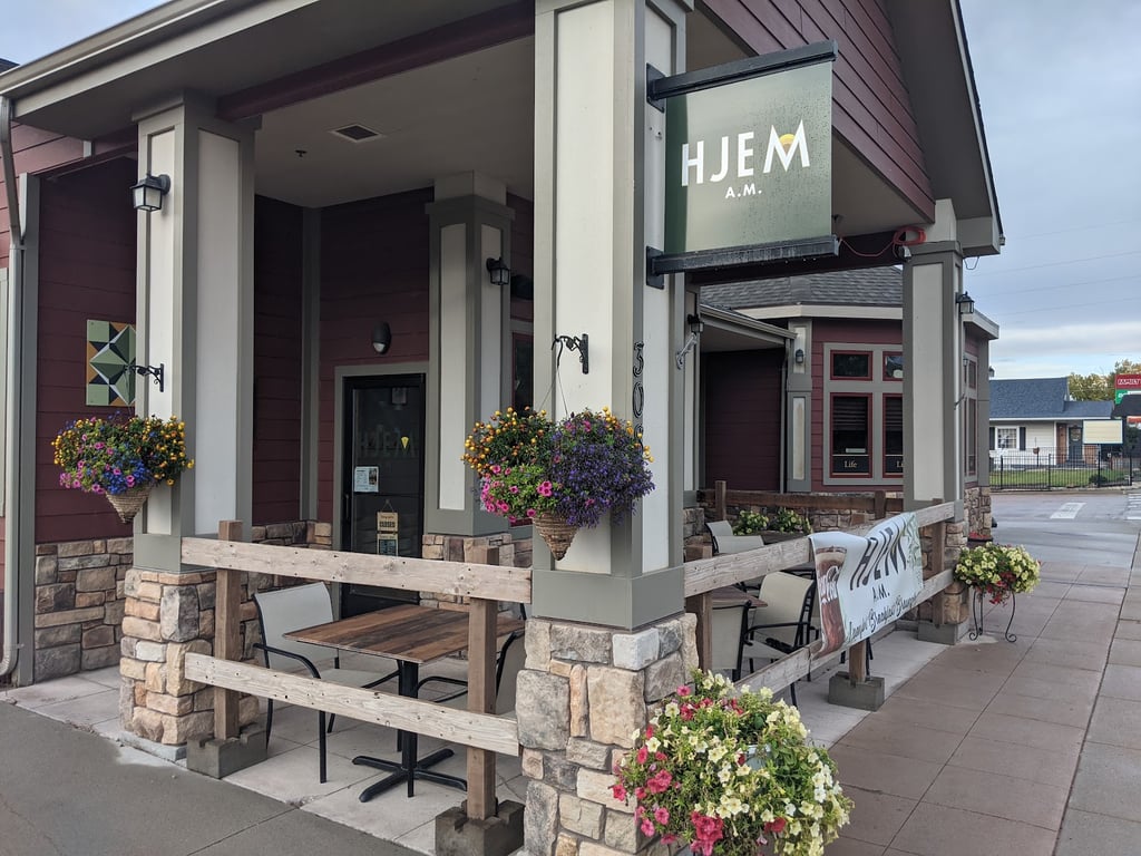 Hjem A.M.