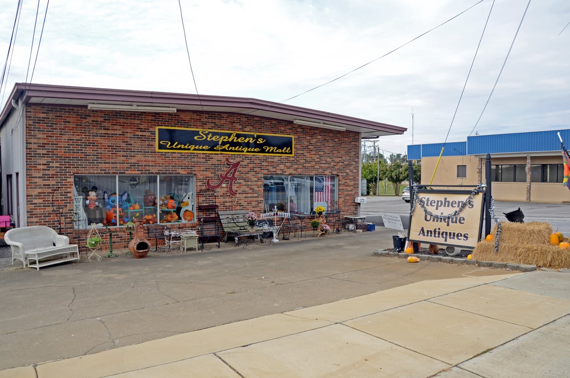 Stephen’s Unique Antique Mall