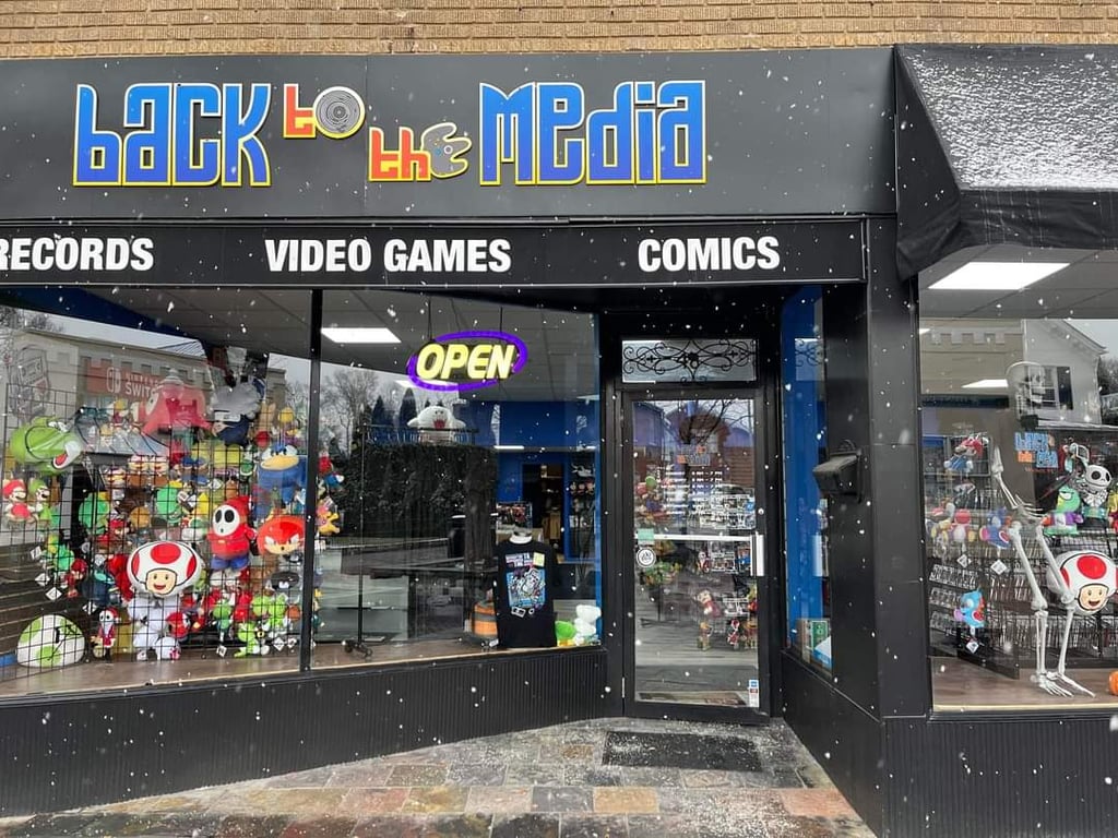 Back to the Media – Video Games Records & Comics