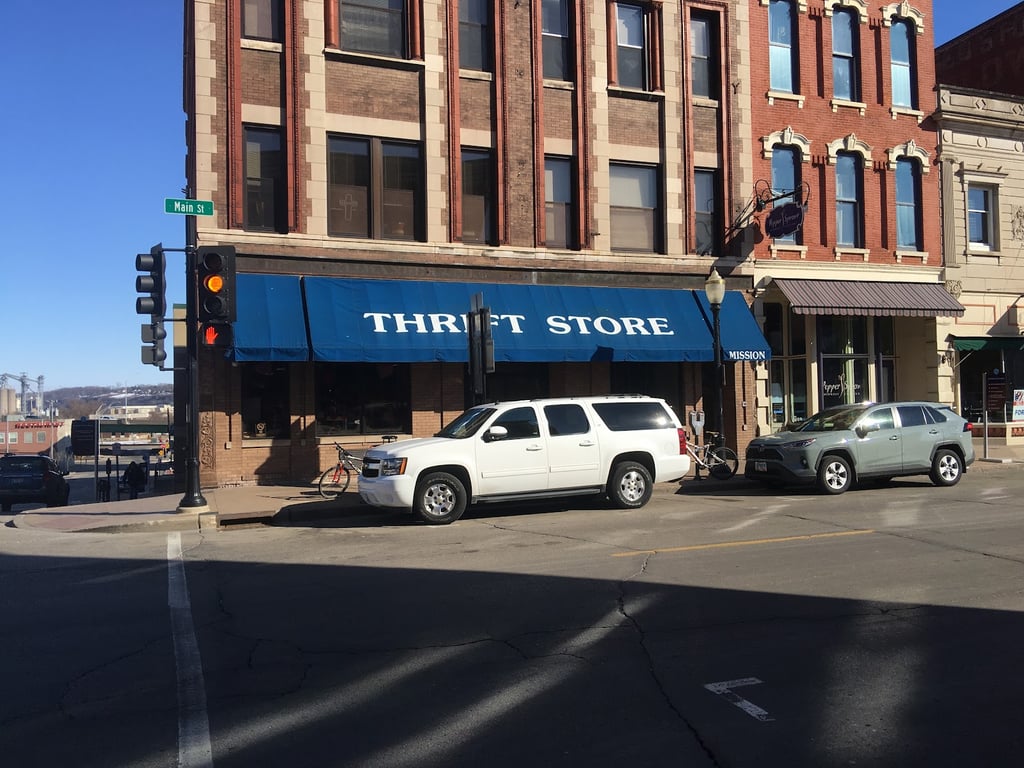 Dubuque Rescue Mission Thrift Store 1