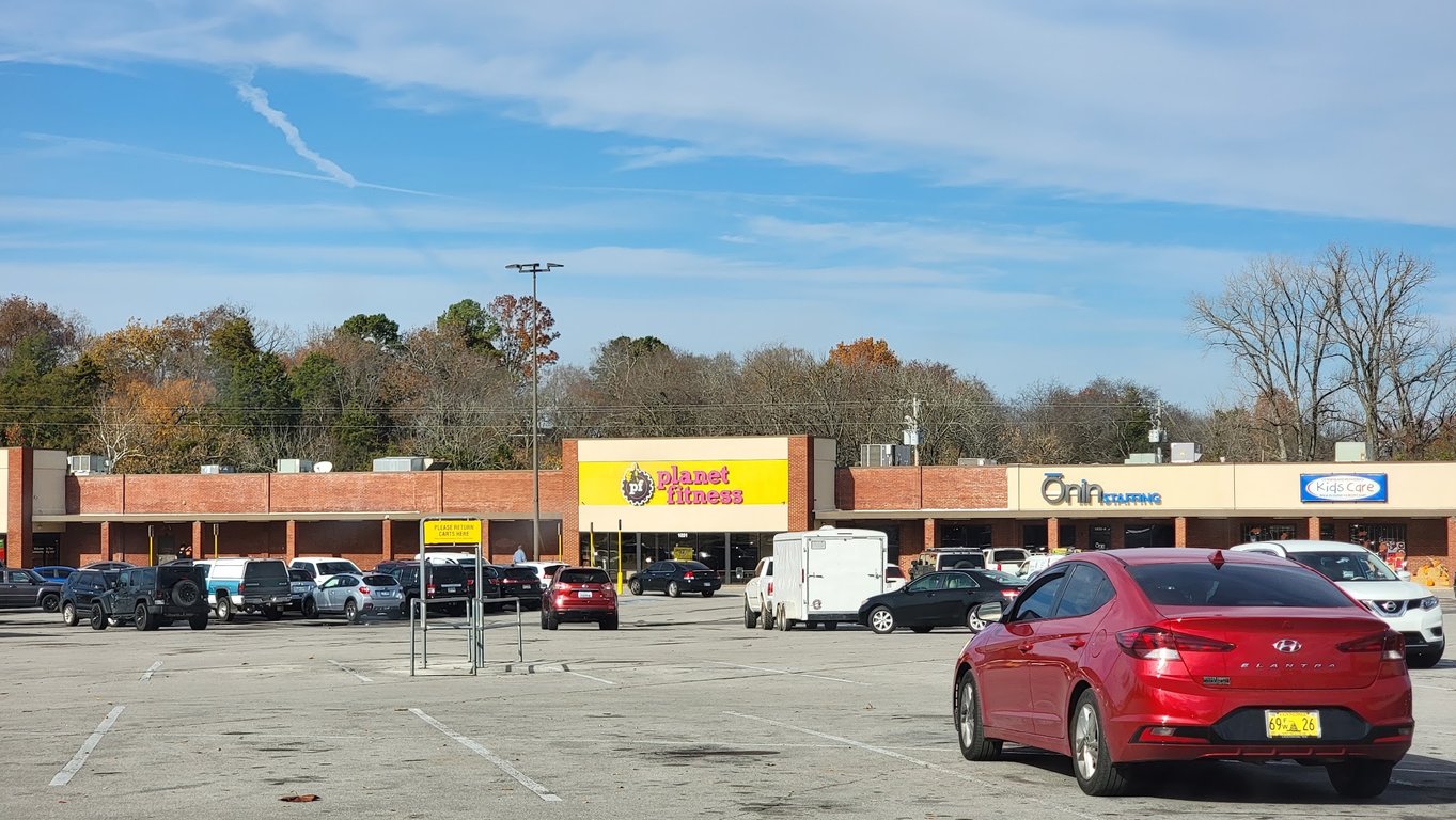 Photo of Cedar Crest Shopping Center