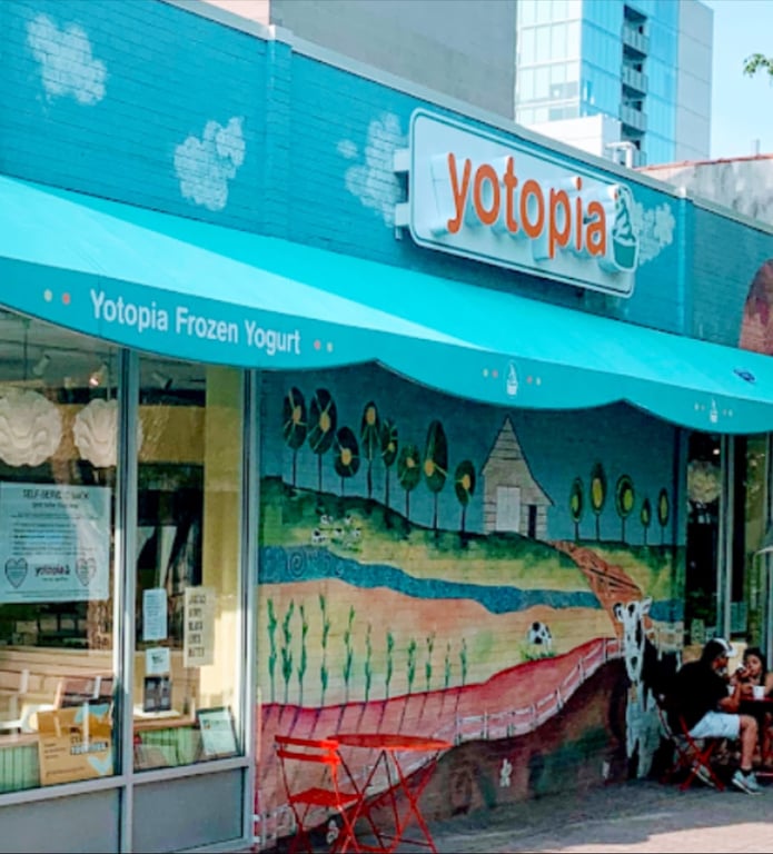 Yotopia Frozen Yogurt
