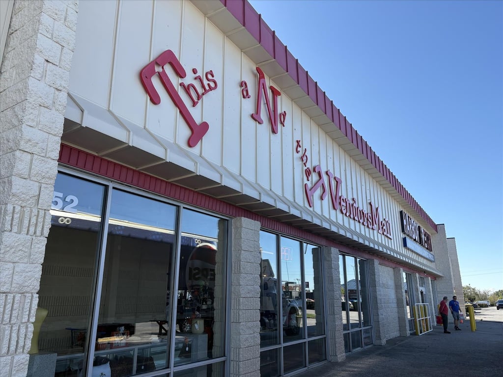 This aNd That Vendors Mall