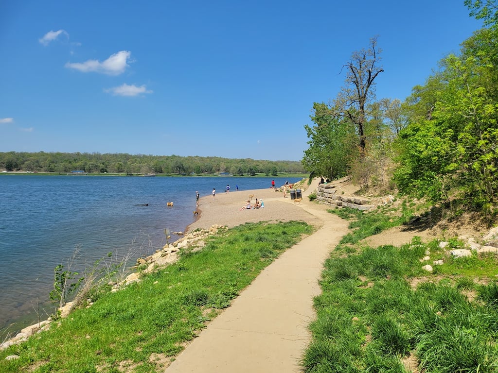 Shawnee Mission Park Dog Beach