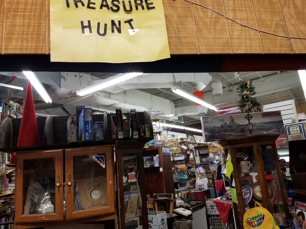 Photo of Treasure Hunt Records and Collectibles